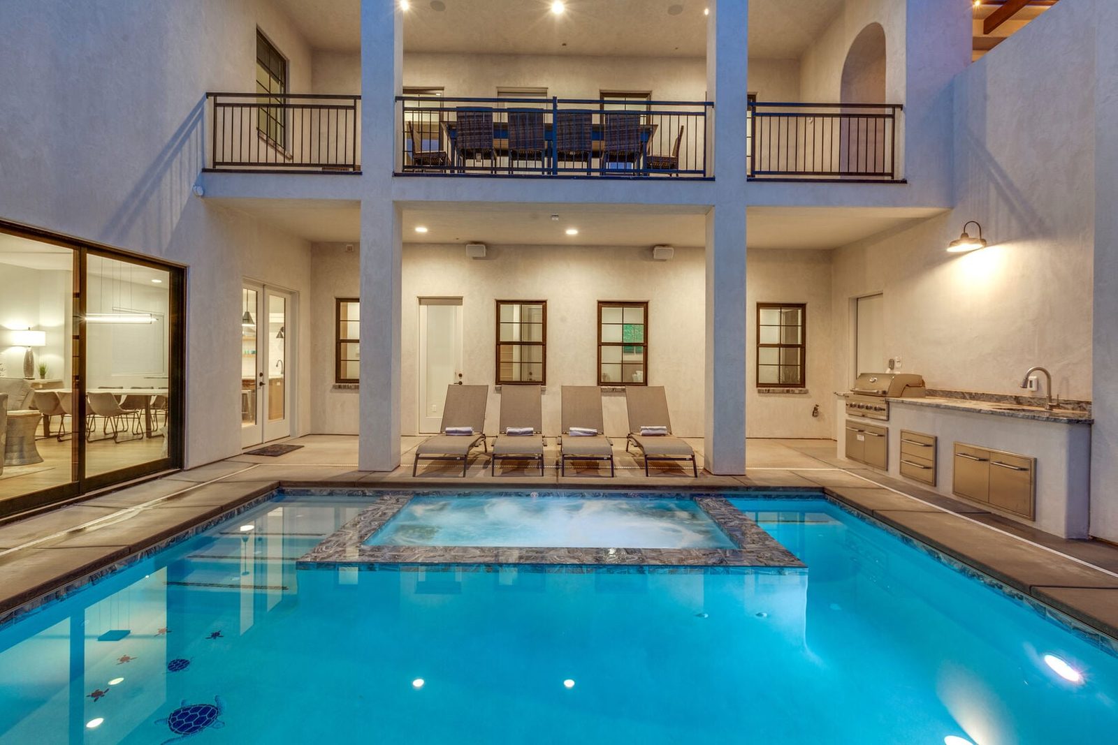 Private pool with built-in spa in the courtyard at Aerie Resort 4288