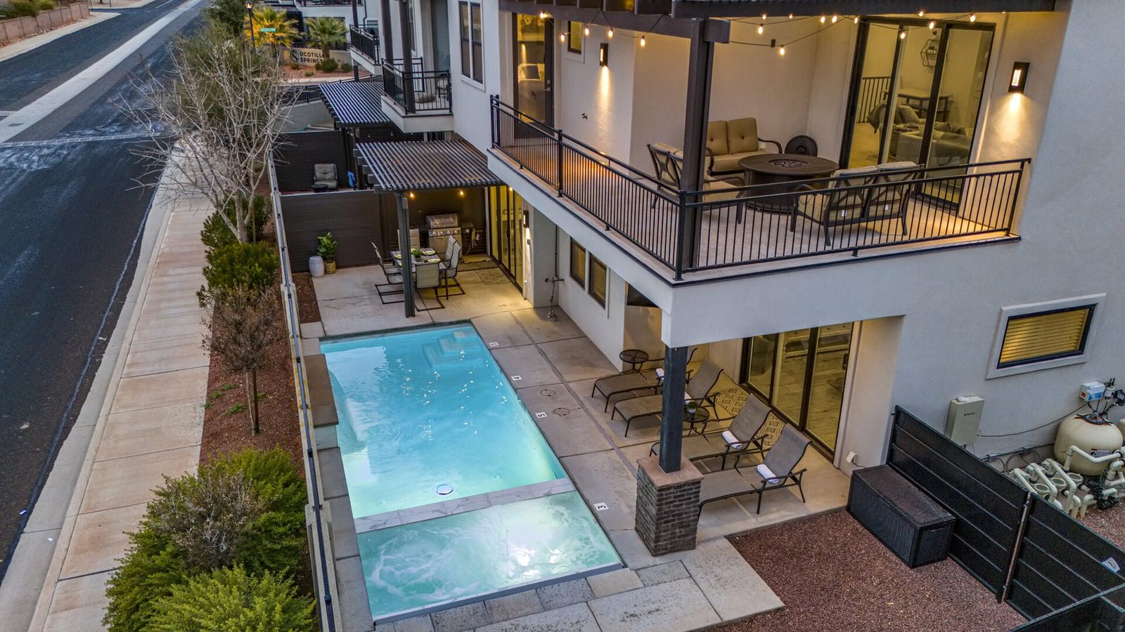 Aerial view of the private pool and balcony at Southern Comfort