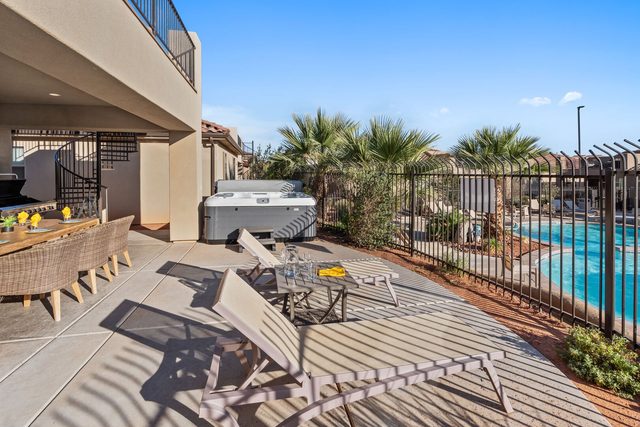 Paradise Village 115 golf vacation rental