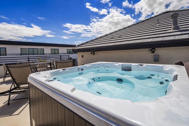 Private hot tub on upper balcony of home 5161